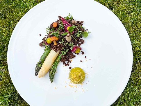 Asparagus menu